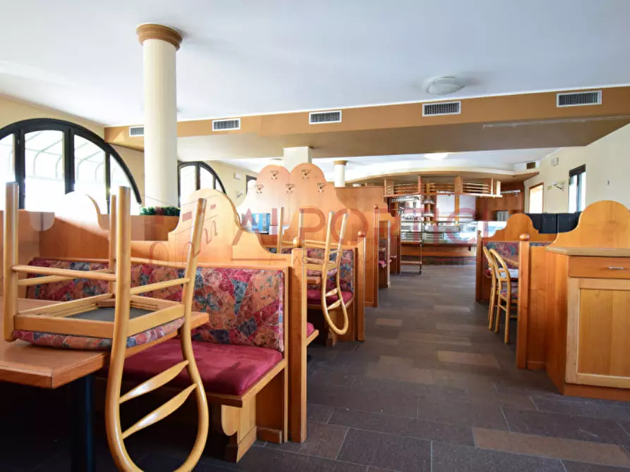 Immagine 9 di Negozio in affitto  in Via Aldo Moro a Brugine