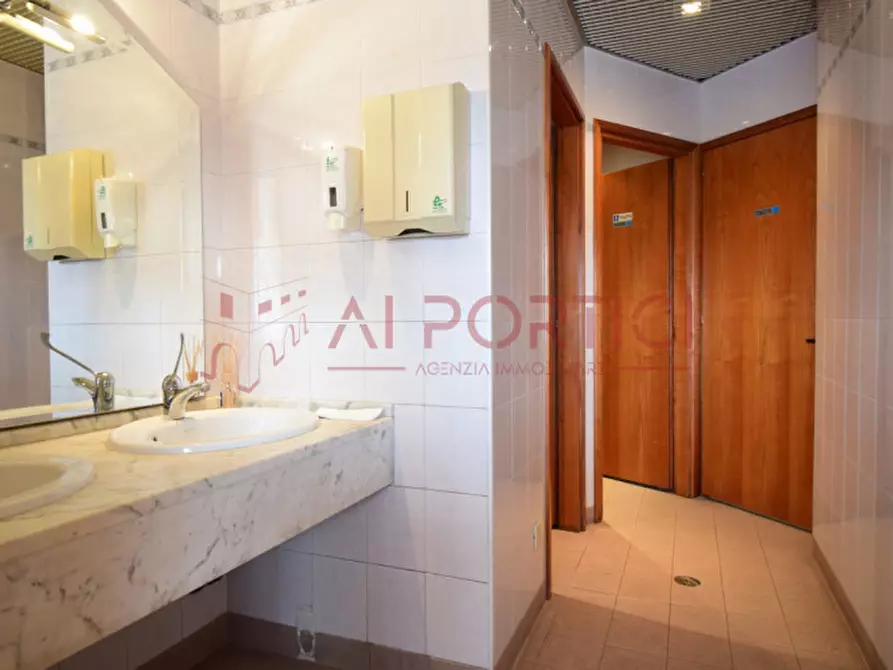 Immagine 12 di Negozio in affitto  in Via Aldo Moro a Brugine