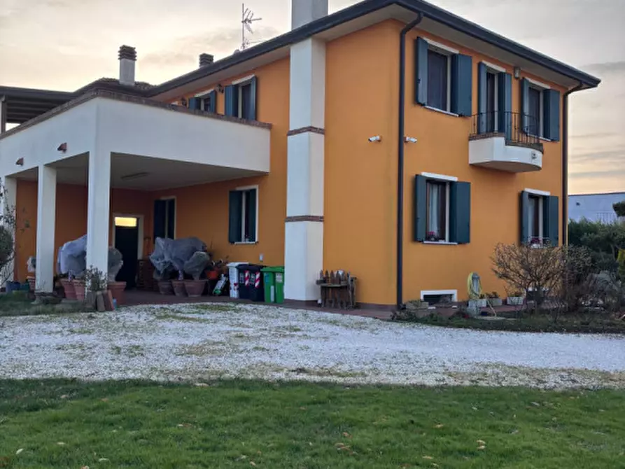 Immagine 16 di Casa indipendente in vendita  a Lendinara