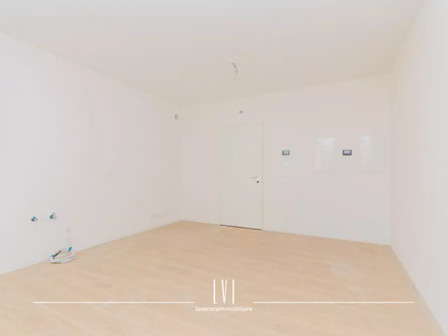 Immagine 3 di Appartamento in vendita  in Via Bassano 2 a Jesolo