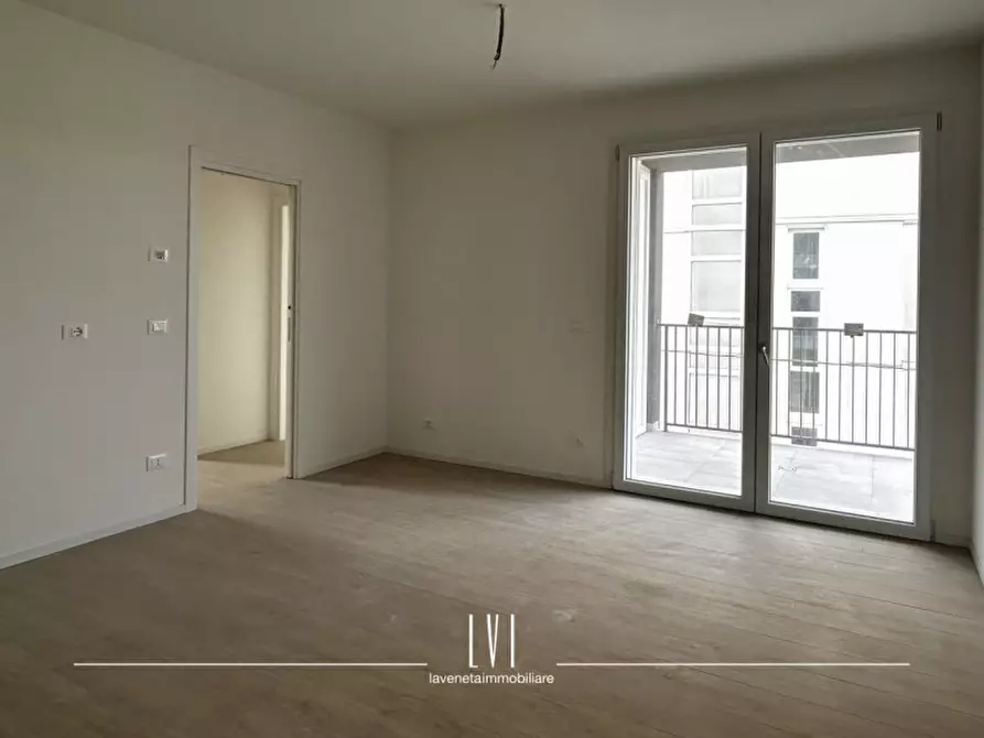 Immagine 5 di Appartamento in vendita  in Via Bassano a Jesolo