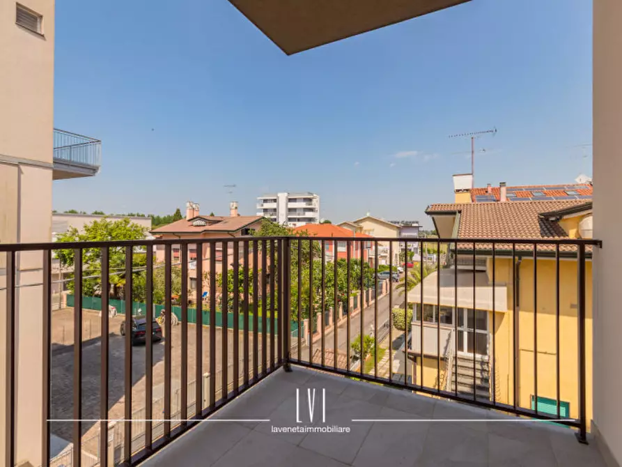 Immagine 6 di Appartamento in vendita  in Via Bassano 2 a Jesolo