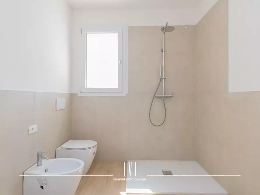 Immagine 7 di Appartamento in vendita  in Via Bassano 2 a Jesolo