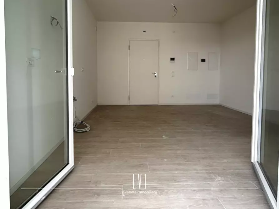 Immagine 11 di Appartamento in vendita  in Via Bassano a Jesolo