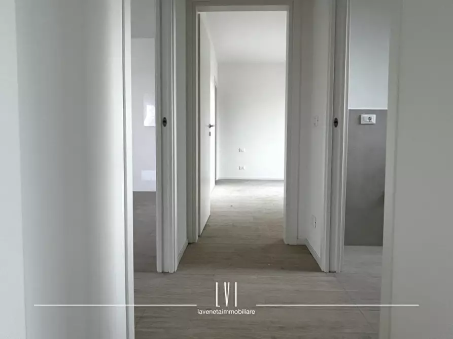 Immagine 12 di Appartamento in vendita  in Via Bassano a Jesolo