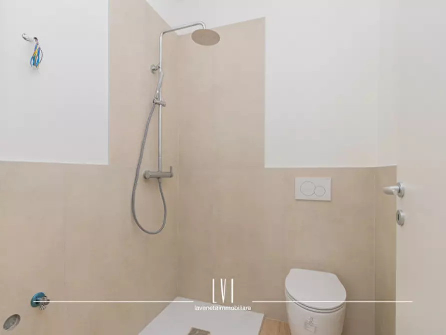 Immagine 15 di Appartamento in vendita  in Via Bassano 2 a Jesolo