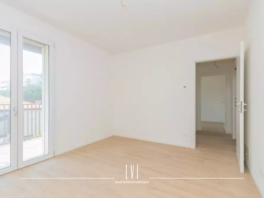 Immagine 24 di Appartamento in vendita  in Via Bassano 2 a Jesolo