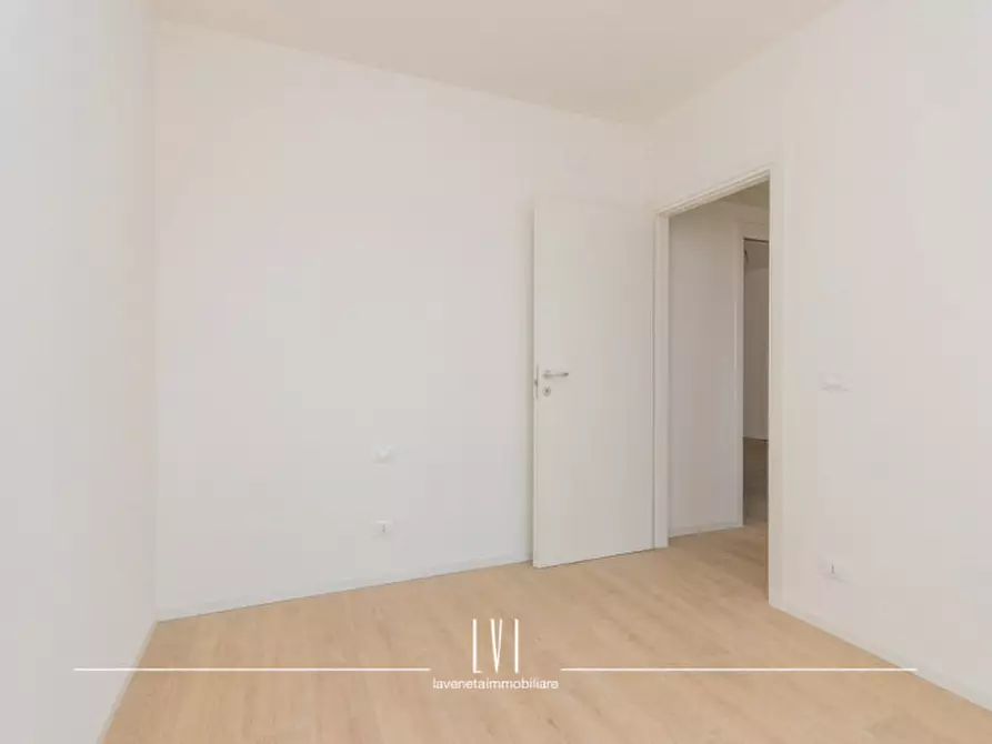 Immagine 28 di Appartamento in vendita  in Via Bassano 2 a Jesolo