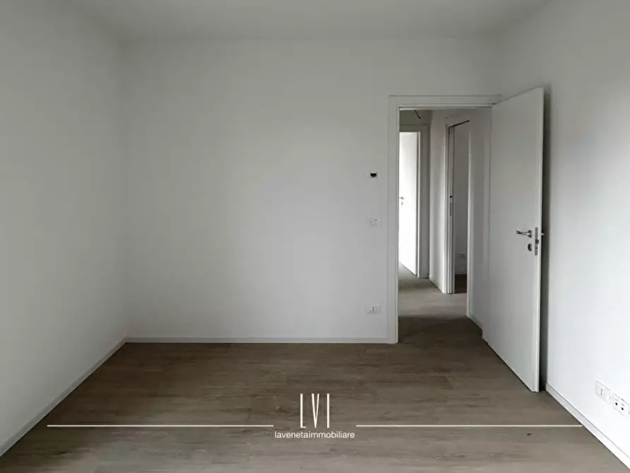 Immagine 32 di Appartamento in vendita  in Via Bassano a Jesolo