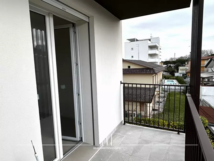 Immagine 34 di Appartamento in vendita  in Via Bassano a Jesolo