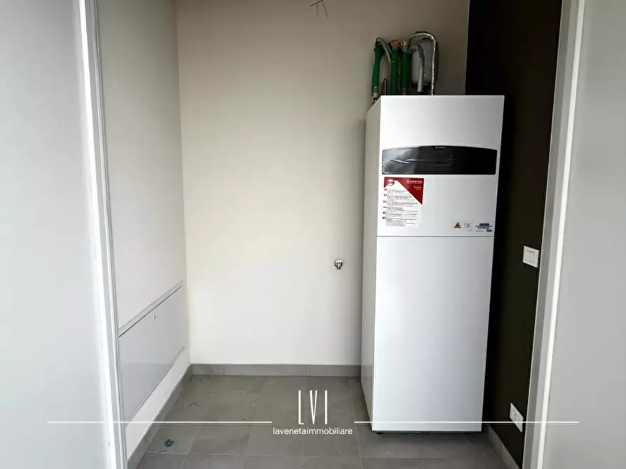 Immagine 35 di Appartamento in vendita  in Via Bassano a Jesolo