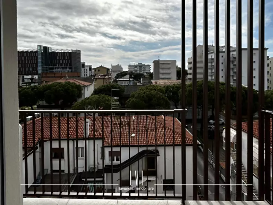 Immagine 37 di Appartamento in vendita  in Via Bassano a Jesolo