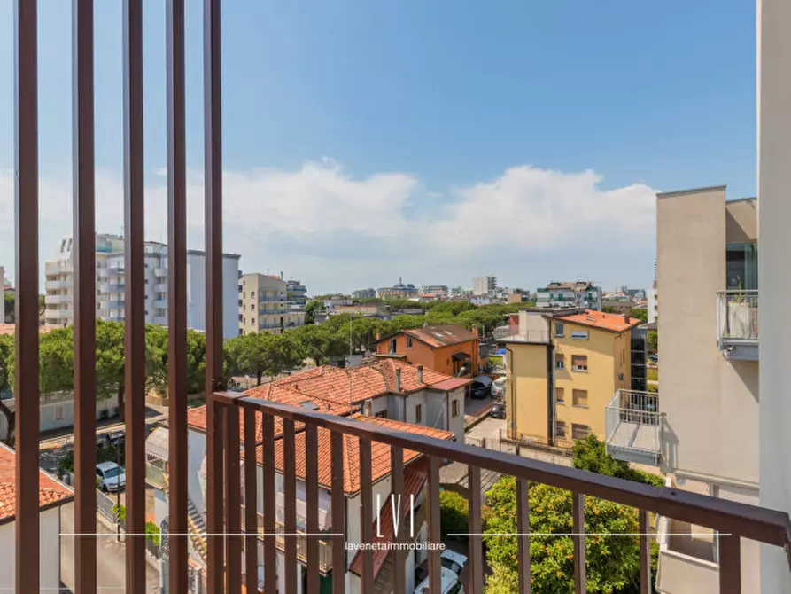 Immagine 36 di Attico in vendita  in Via Bassano 2 a Jesolo