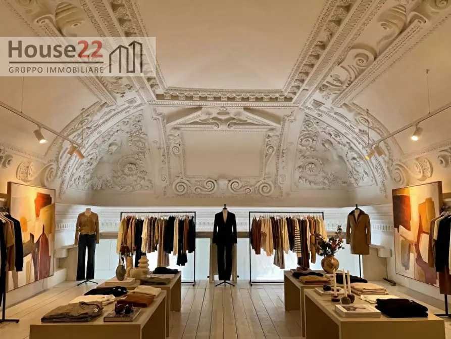 Immagine 1 di Ufficio in vendita  a Vicenza