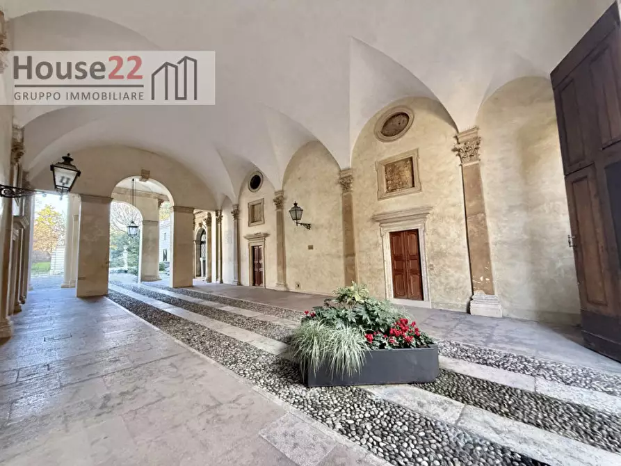 Immagine 7 di Ufficio in vendita  a Vicenza