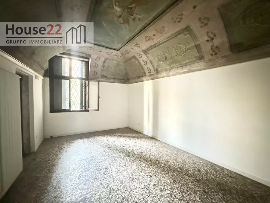 Immagine 13 di Ufficio in vendita  a Vicenza