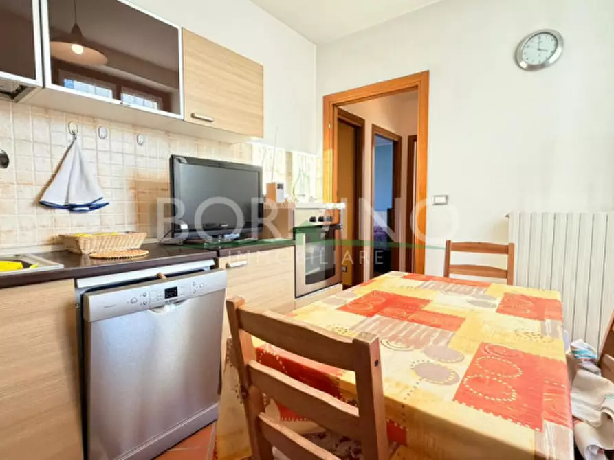 Immagine 4 di Appartamento in vendita  in Via Quattro Novembre snc a Magliano Alfieri