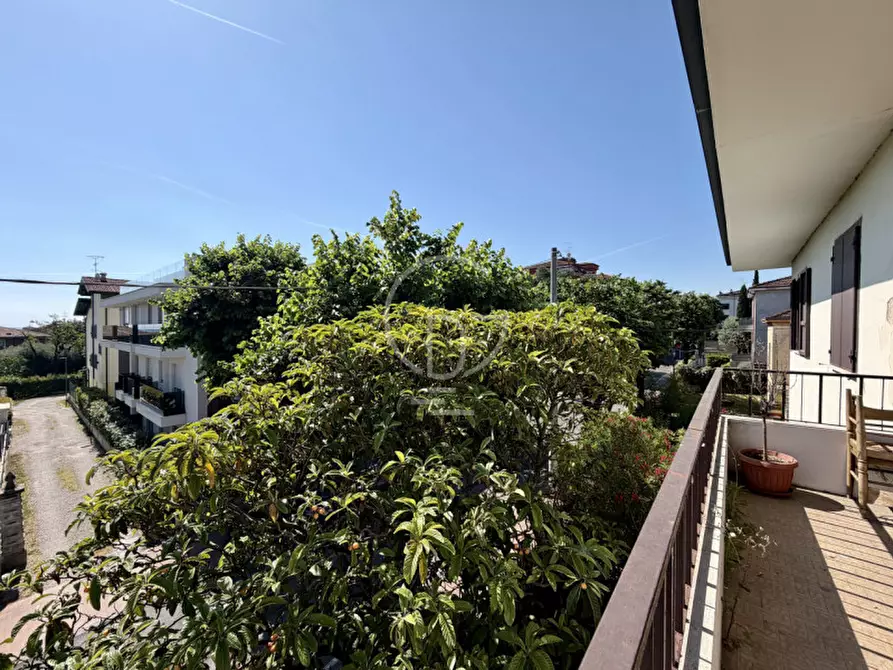 Immagine 22 di Palazzo in vendita  in Piazza Giuseppe Garibaldi a Desenzano Del Garda