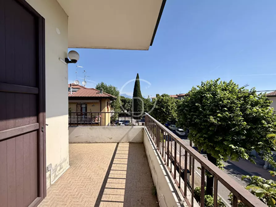 Immagine 24 di Palazzo in vendita  in Piazza Giuseppe Garibaldi a Desenzano Del Garda