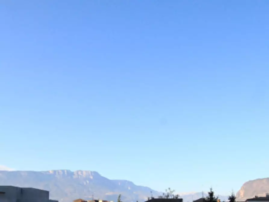 Immagine 15 di Appartamento in vendita  in Via Pietralba - Weißensteiner Straße 3 a Bolzano