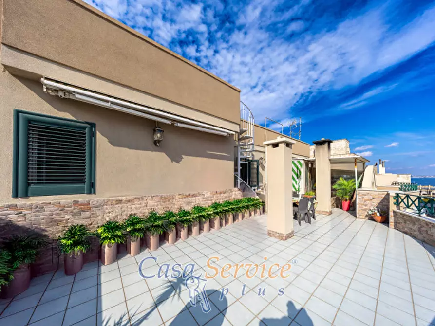 Immagine 5 di Appartamento in vendita  in via roberto d'angiò a Gallipoli