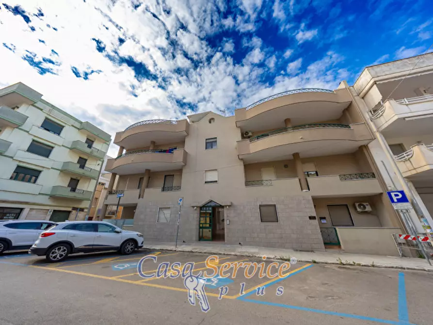 Immagine 17 di Appartamento in vendita  in via roberto d'angiò a Gallipoli