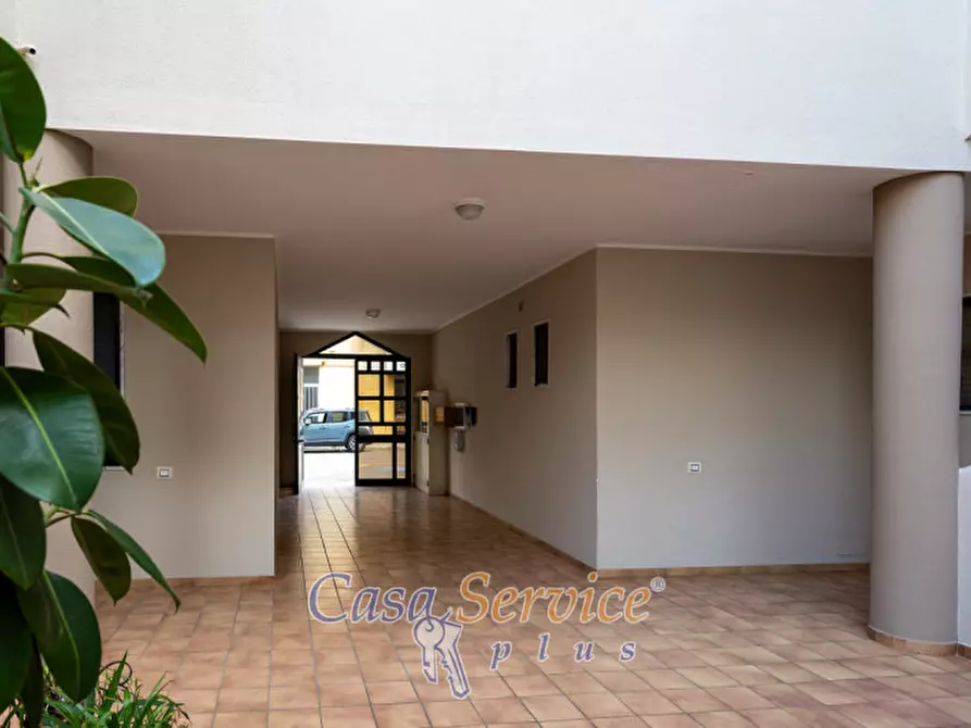 Immagine 35 di Appartamento in vendita  in via roberto d'angiò a Gallipoli