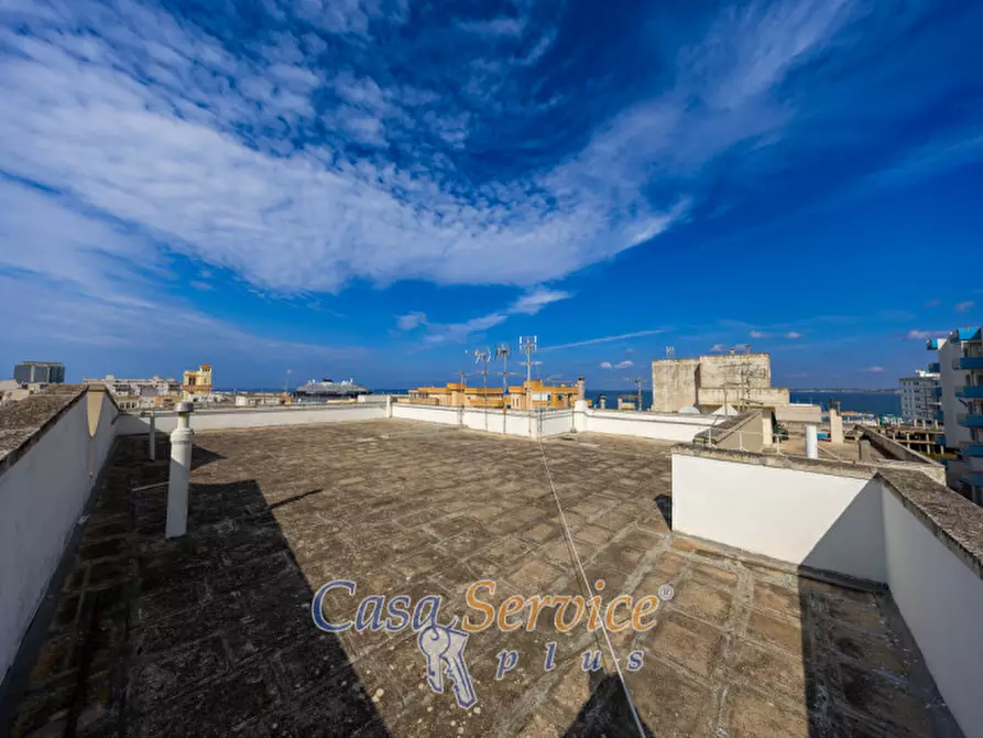 Immagine 37 di Appartamento in vendita  in via roberto d'angiò a Gallipoli