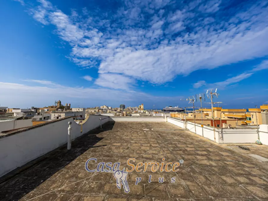 Immagine 38 di Appartamento in vendita  in via roberto d'angiò a Gallipoli