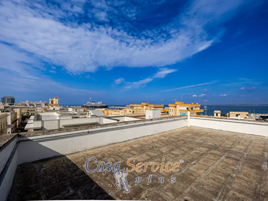 Immagine 39 di Appartamento in vendita  in via roberto d'angiò a Gallipoli