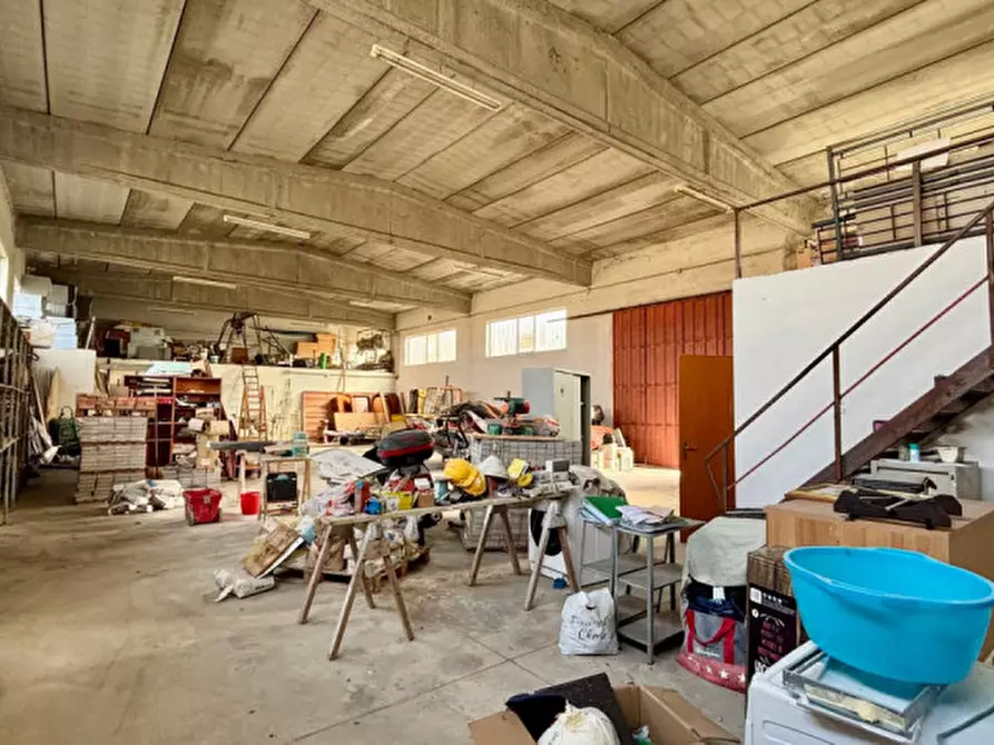 Immagine 5 di Capannone industriale in affitto  a Soliera