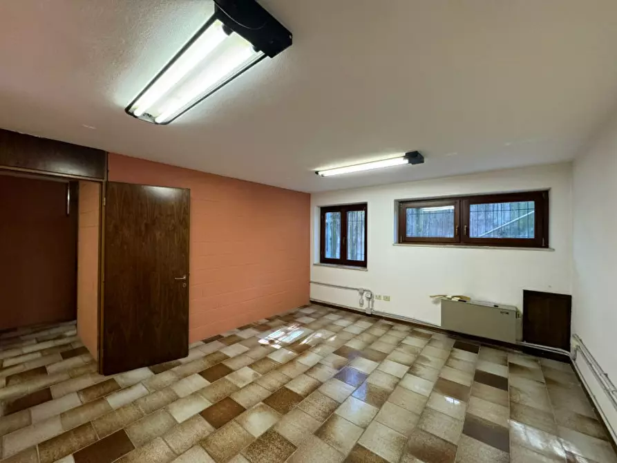 Immagine 4 di Ufficio in affitto  a Castel D'azzano