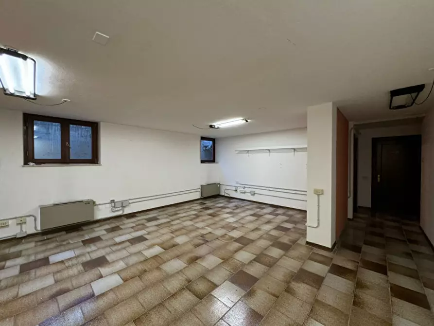 Immagine 6 di Ufficio in affitto  a Castel D'azzano