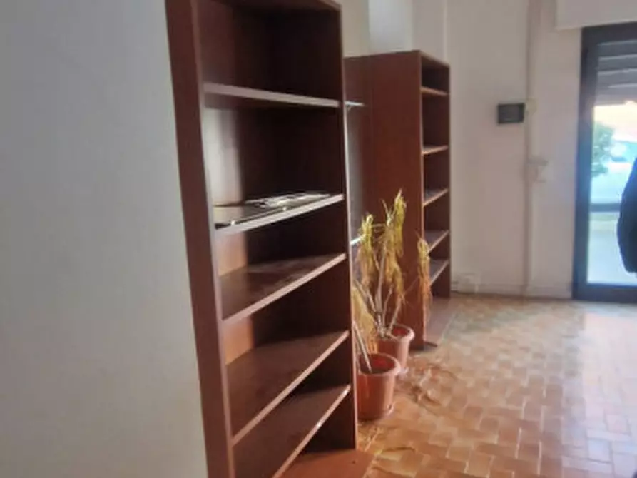 Immagine 3 di Negozio in affitto  in zona comune a Montesilvano
