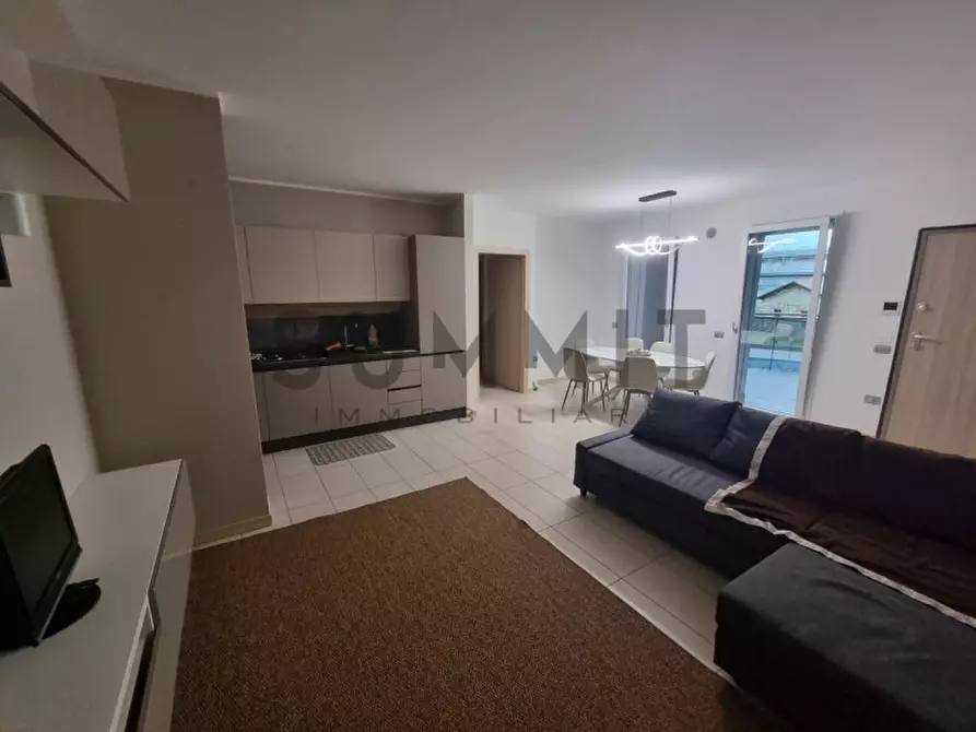 Immagine 2 di Appartamento in affitto  a Schio