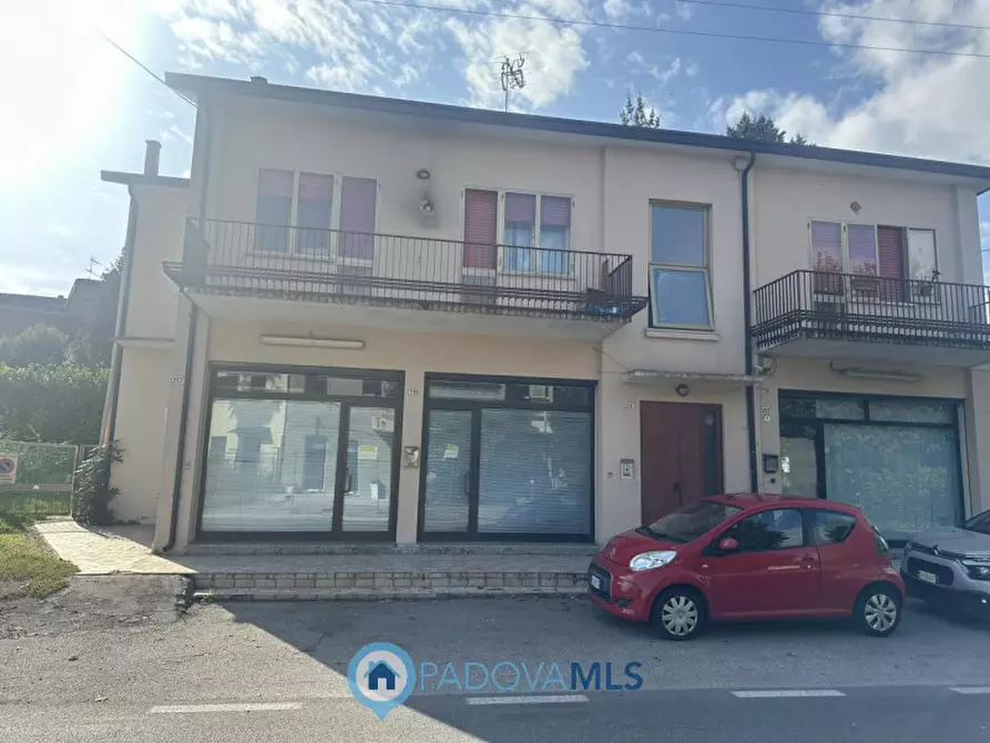 Immagine 4 di Negozio in vendita  in via fornaci, 221 a Padova