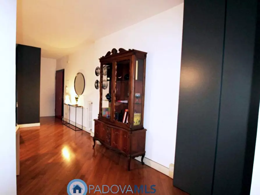 Immagine 7 di Appartamento in vendita  in Via Ognissanti a Padova