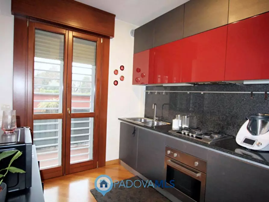 Immagine 8 di Appartamento in vendita  in Via Ognissanti a Padova