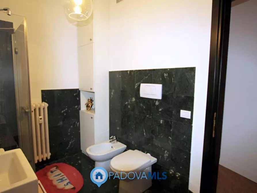 Immagine 13 di Appartamento in vendita  in Via Ognissanti a Padova