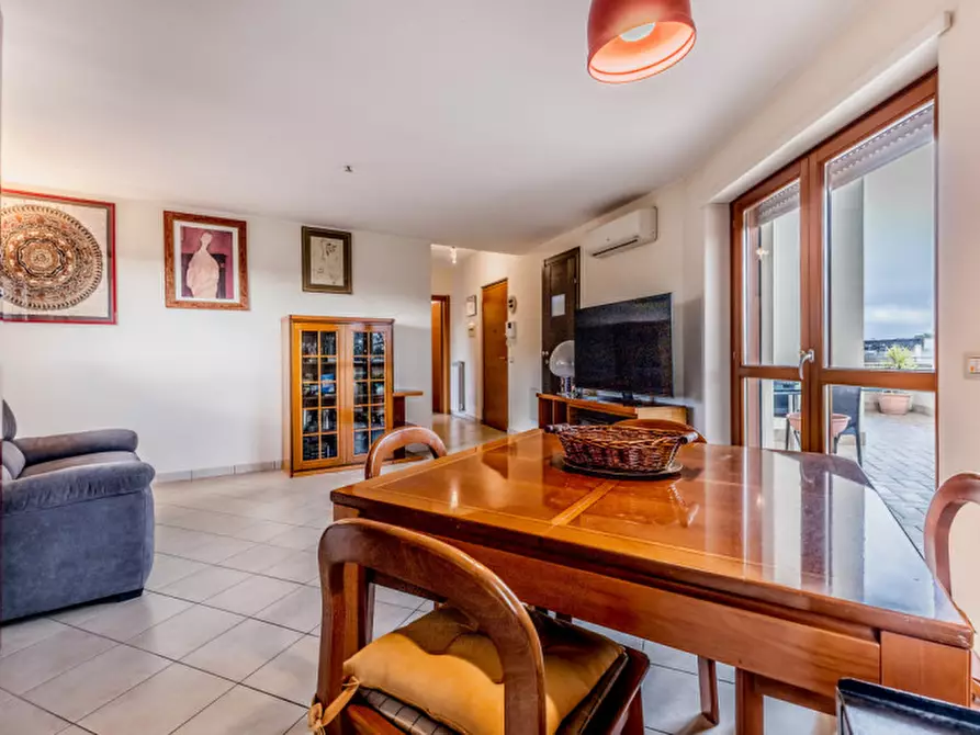 Immagine 7 di Appartamento in vendita  in VIA DI CASAL DEL MARMO 496 a Roma