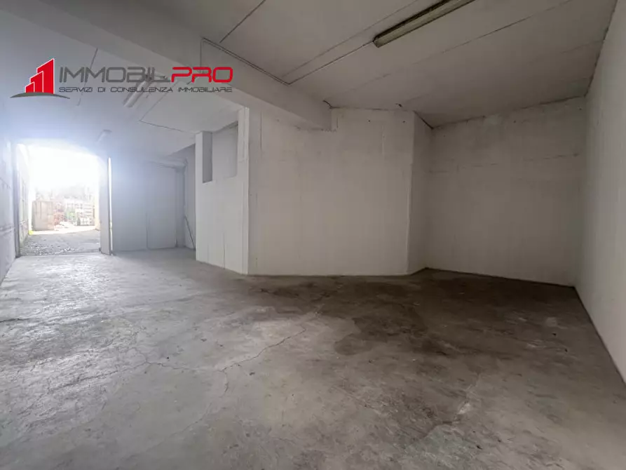 Immagine 8 di Magazzino in vendita  in Via del lavoro 42 a Malo