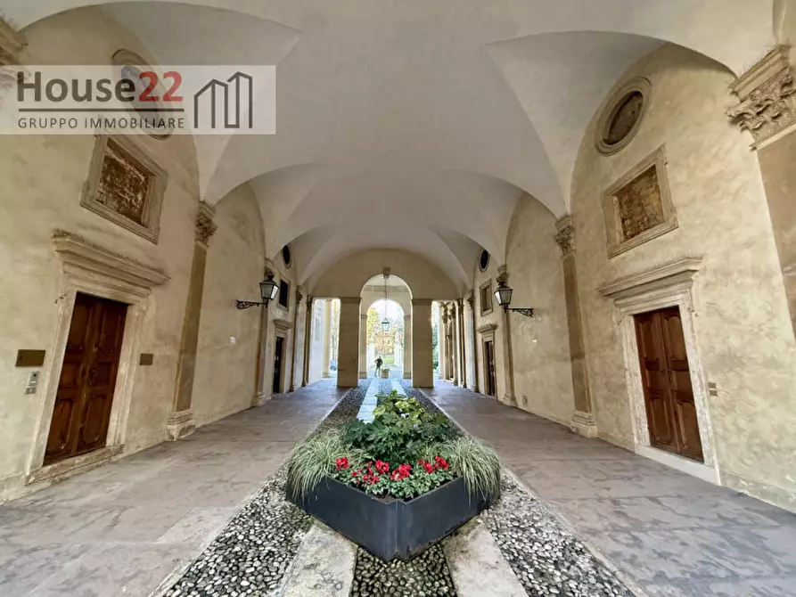 Immagine 16 di Ufficio in affitto  a Vicenza