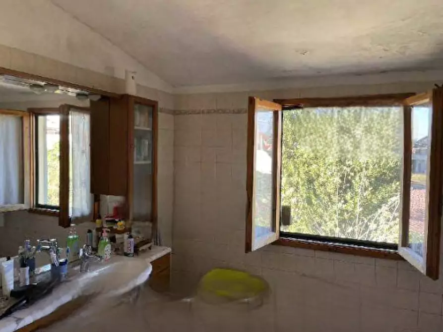 Immagine 9 di Casa indipendente in vendita  in Via Ticli a Niscemi