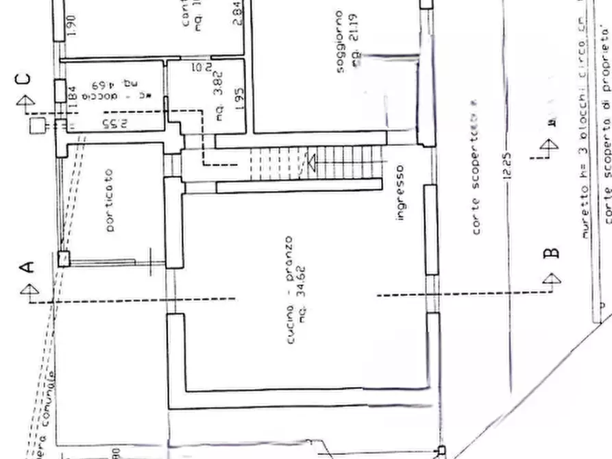 Immagine 11 di Casa indipendente in vendita  in Via Ticli a Niscemi