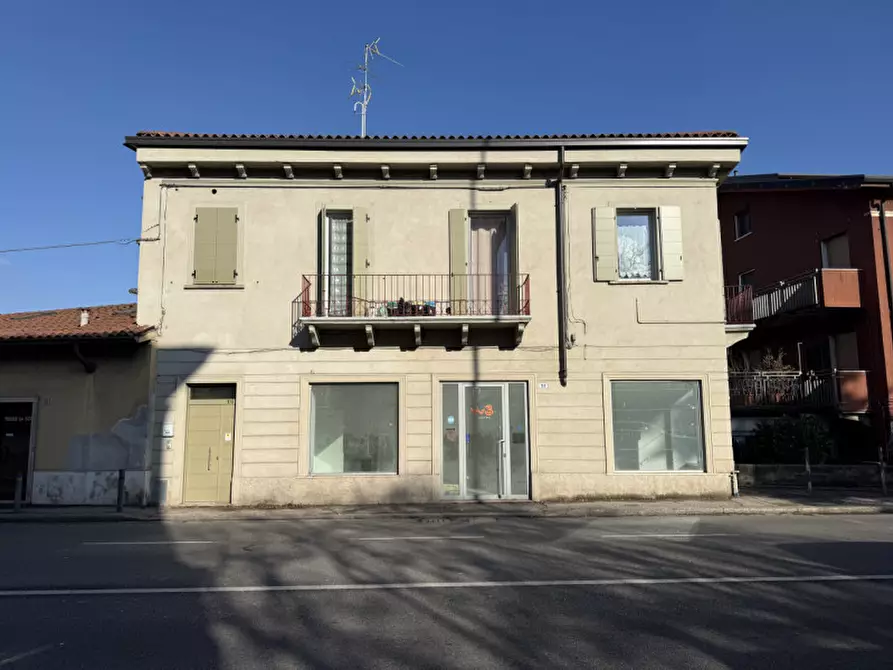 Immagine 2 di Appartamento in vendita  in Via Tombetta 91 a Verona