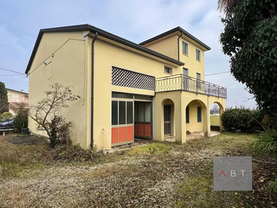 Immagine 1 di Casa indipendente in vendita  a Tombolo