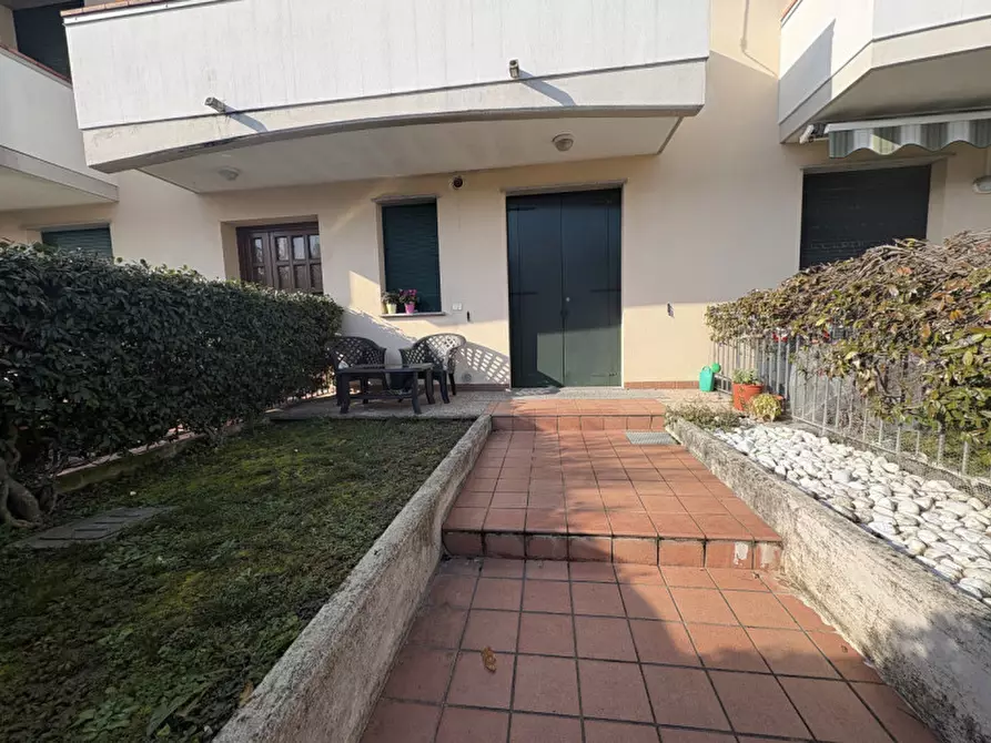 Immagine 9 di Appartamento in vendita  in Via Raffaele Lambruschini a Abano Terme