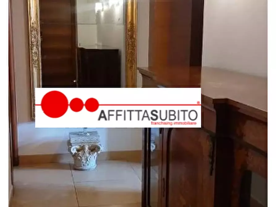 Immagine 1 di Appartamento in affitto  in Via posillipo, 13 a Napoli
