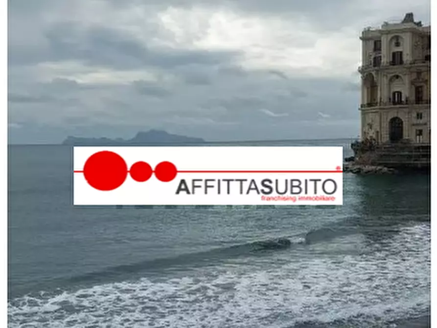 Immagine 10 di Appartamento in affitto  in Via posillipo, 13 a Napoli