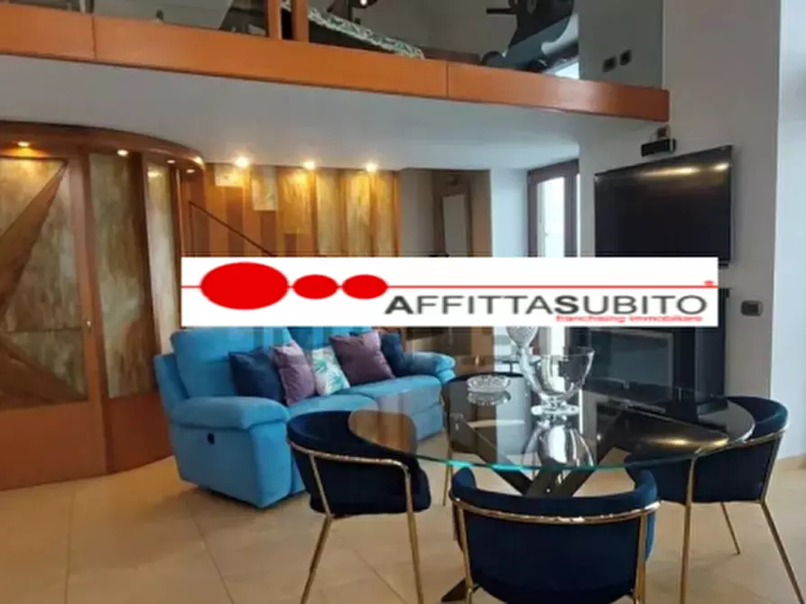 Immagine 17 di Appartamento in affitto  in Via posillipo, 13 a Napoli